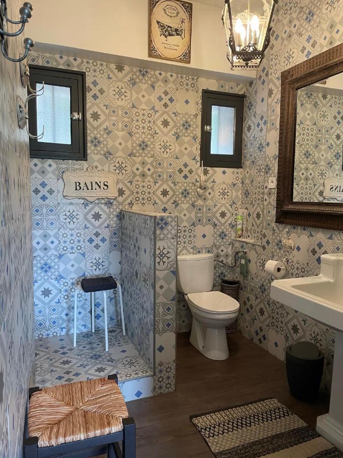Au Pied Des Baous Bed & Breakfast Vence Eksteriør bilde