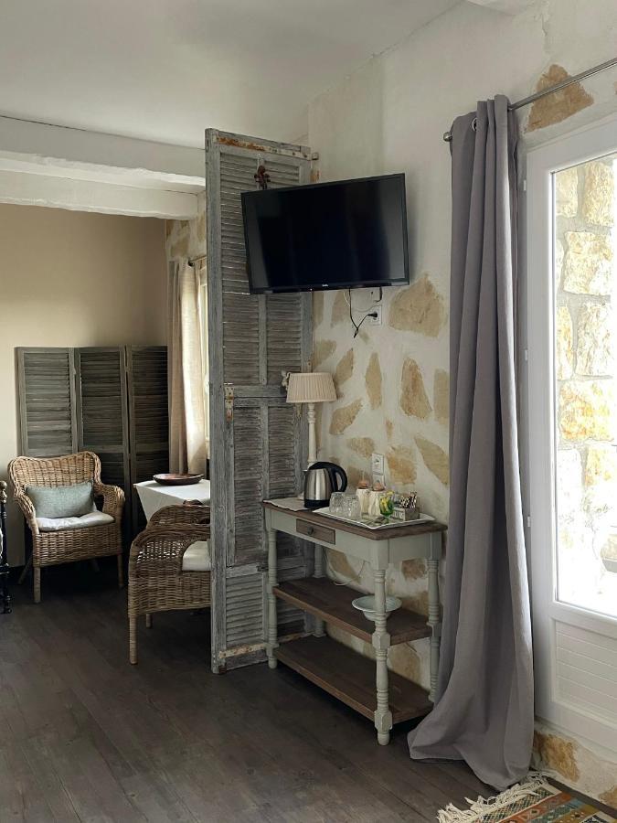 Au Pied Des Baous Bed & Breakfast Vence Eksteriør bilde