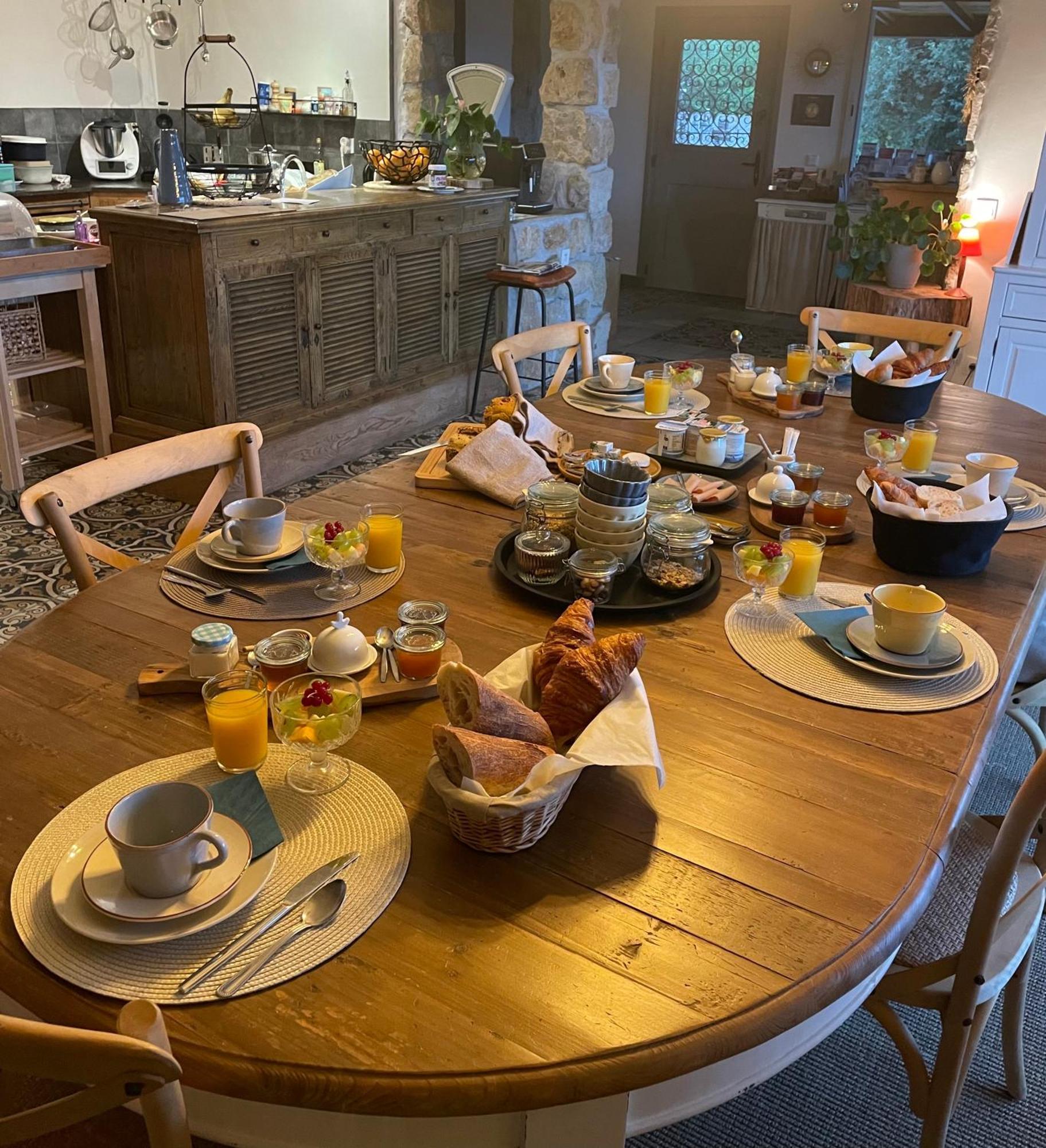 Au Pied Des Baous Bed & Breakfast Vence Eksteriør bilde