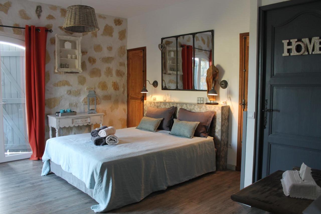 Au Pied Des Baous Bed & Breakfast Vence Eksteriør bilde